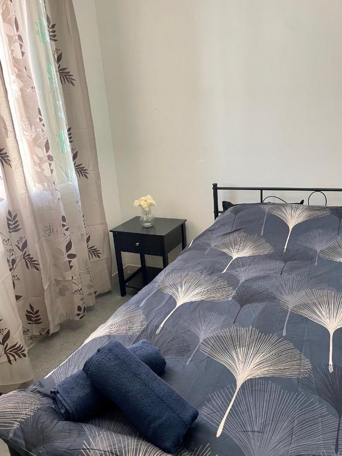 Grand Gare St Charles 3 Pieces Apartment *